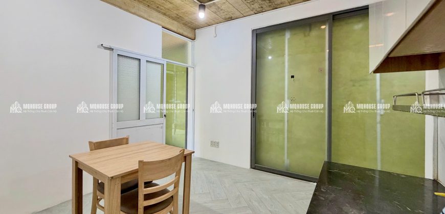 Industrial 1-Bedroom – Không Gian Sống Riêng Tư, Tràn Ngập Ánh Sáng