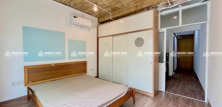 Warm Industrial 1-Bedroom – Không Gian Sống Ấm Cúng & Riêng Tư