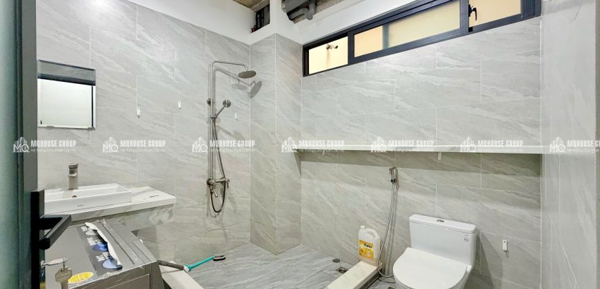 Warm Industrial 1-Bedroom – Không Gian Sống Ấm Cúng & Riêng Tư