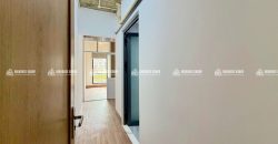 Warm Industrial 1-Bedroom – Không Gian Sống Ấm Cúng & Riêng Tư
