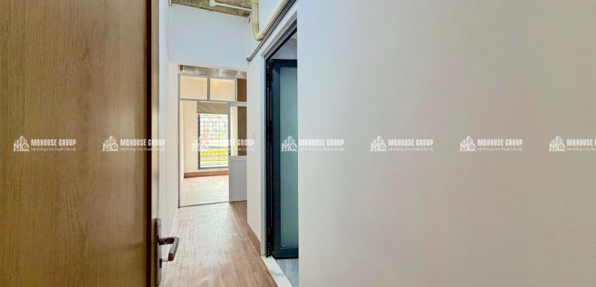 Warm Industrial 1-Bedroom – Không Gian Sống Ấm Cúng & Riêng Tư