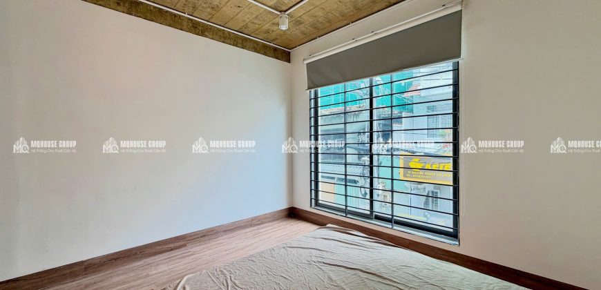 Warm Industrial 1-Bedroom – Không Gian Sống Ấm Cúng & Riêng Tư